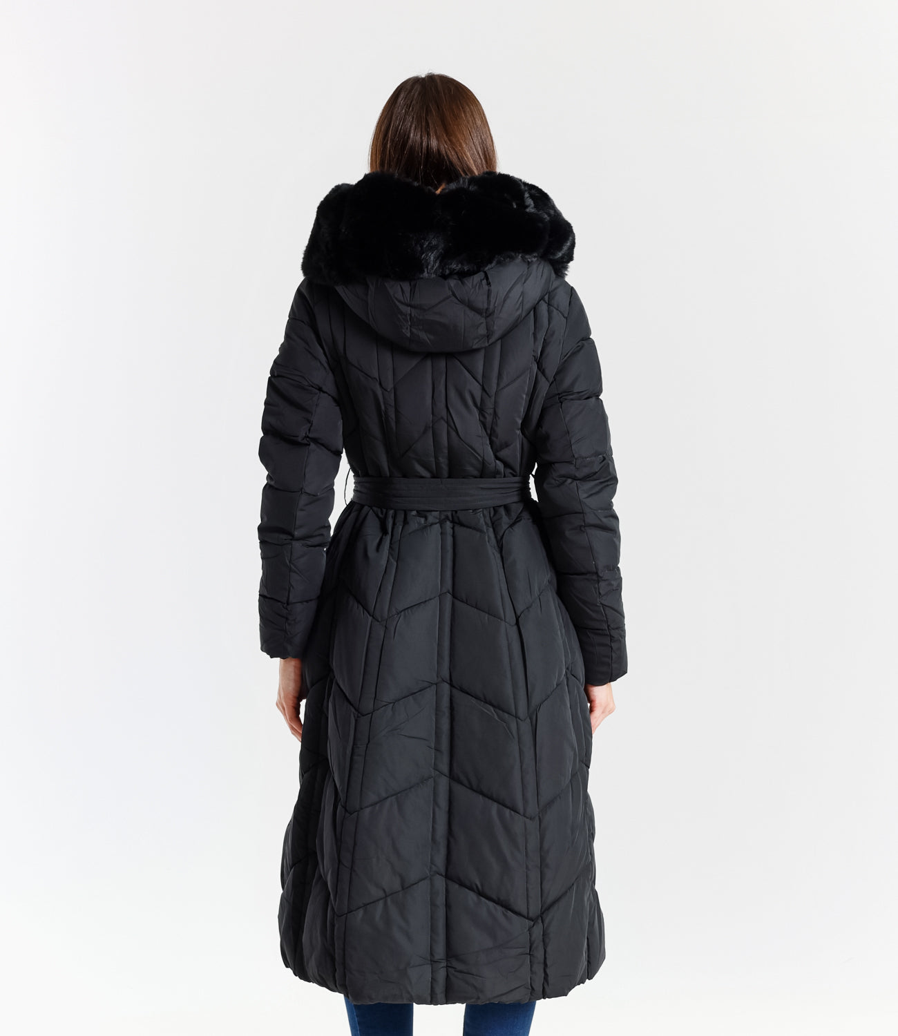 Piumino lungo donna con inserti in pelliccia sintetica e cintura