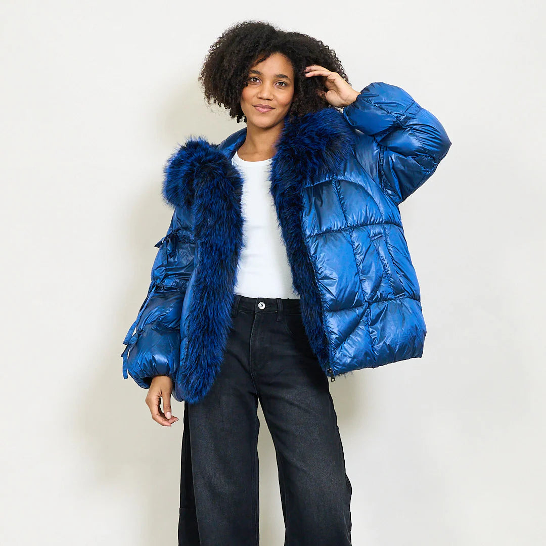 Women's down jacket with maxi faux fur hood