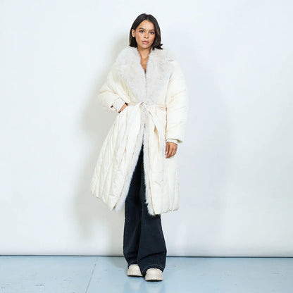 Piumino lungo donna con cintura e colletto in pelliccia – Sunnyday