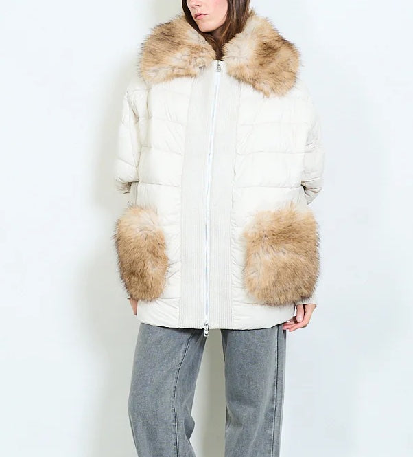Women's down jacket with faux fur collar