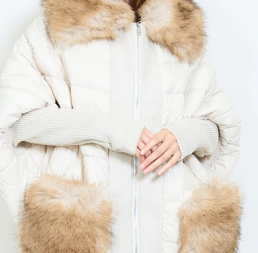 Women's down jacket with faux fur collar