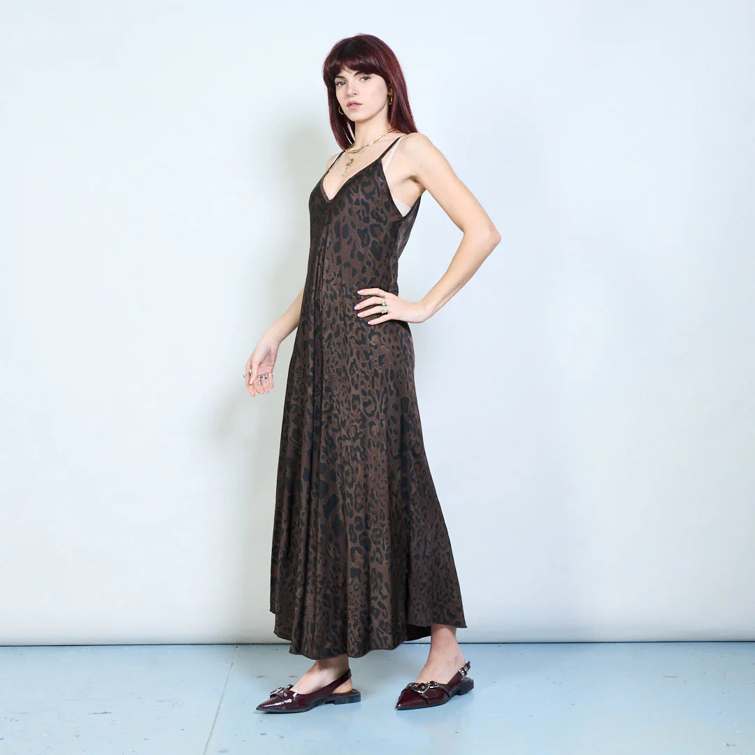 Abito lungo con spalline sottili e stampa animalier