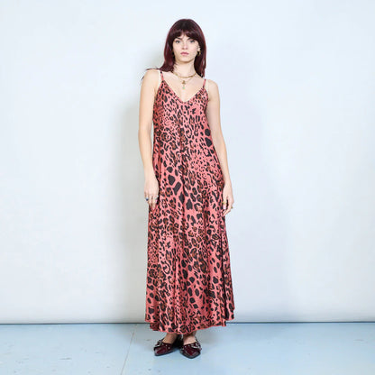 Abito lungo con spalline sottili e stampa animalier