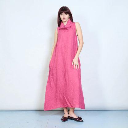 Abito lungo smanicato in lino con collo morbido e tasche