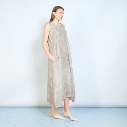 Abito lungo donna senza maniche con linea fluida