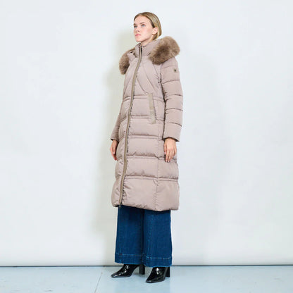 Cappotto Lungo Imbottito Bianco da Donna con Cappuccio in Pelliccia