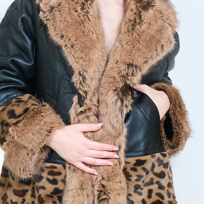 Cappotto donna effetto pelle con inserti in pelliccia e stampa leopardata – Sunnyday