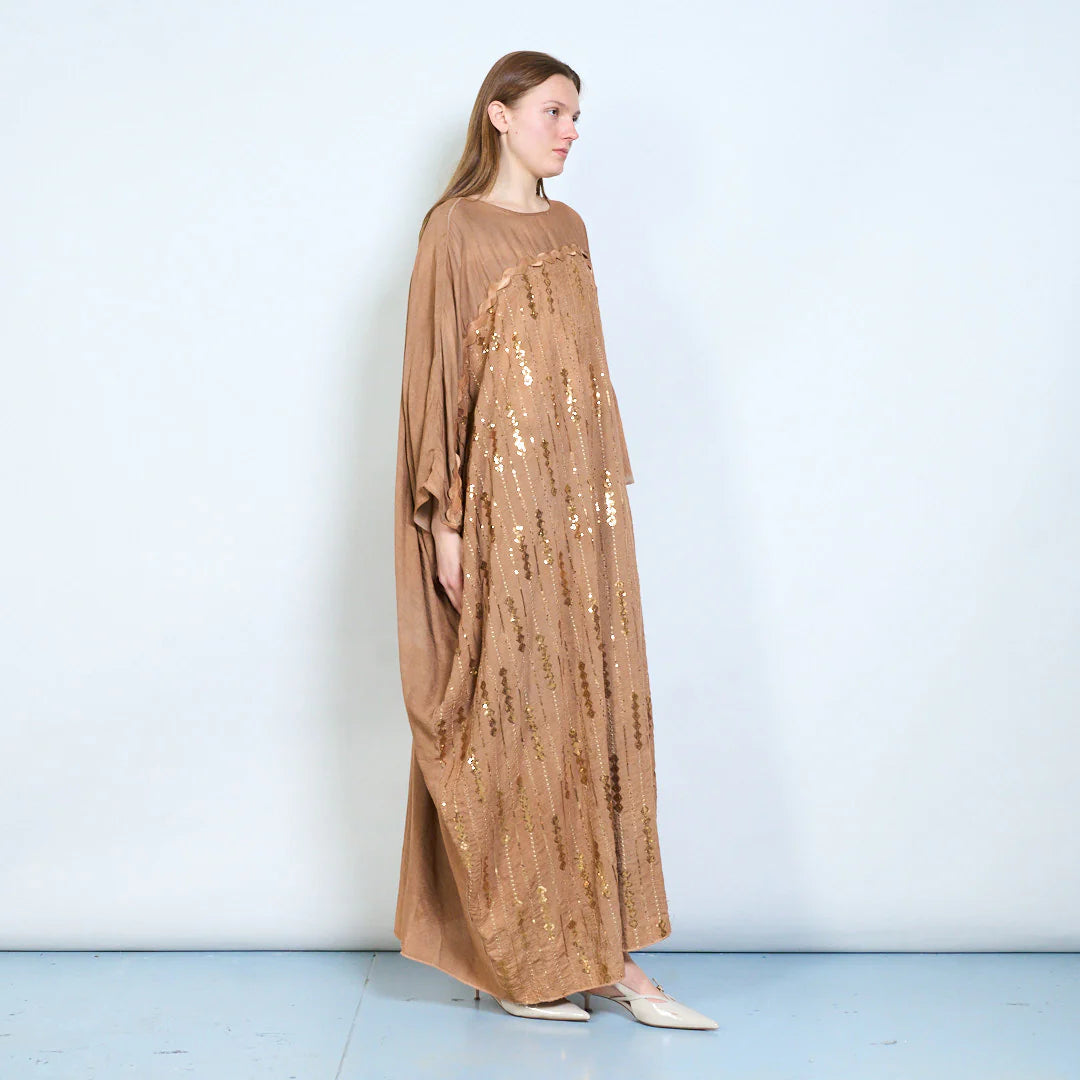 Abito lungo donna con paillettes decorative e vestibilità ampia