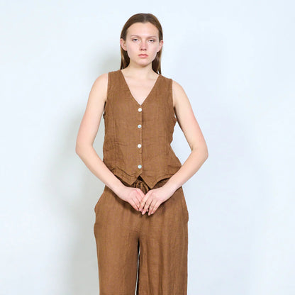 Gilet smanicato con scollo a V e bottoni frontali