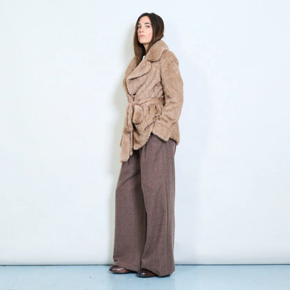 Cappotto corto donna in pelliccia sintetica con cintura – Sunnyday