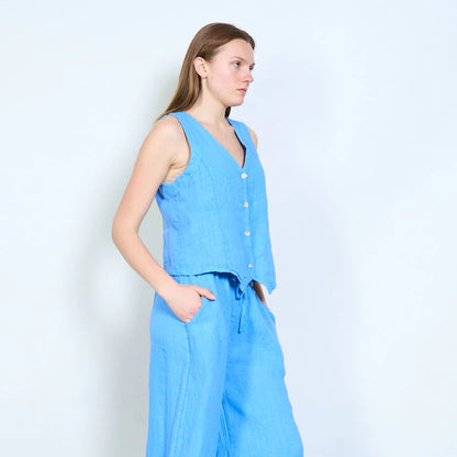 Gilet smanicato con scollo a V e bottoni frontali