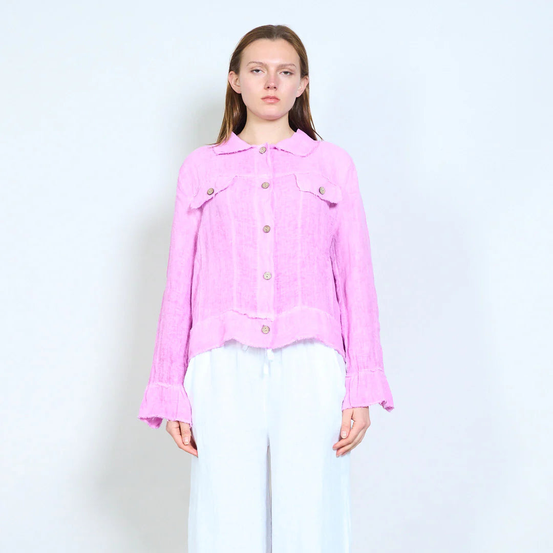 Giacca corta in tessuto naturale con colletto e tasche applicate