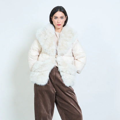 Piumino corto donna con inserti in pelliccia sintetica – Sunnyday