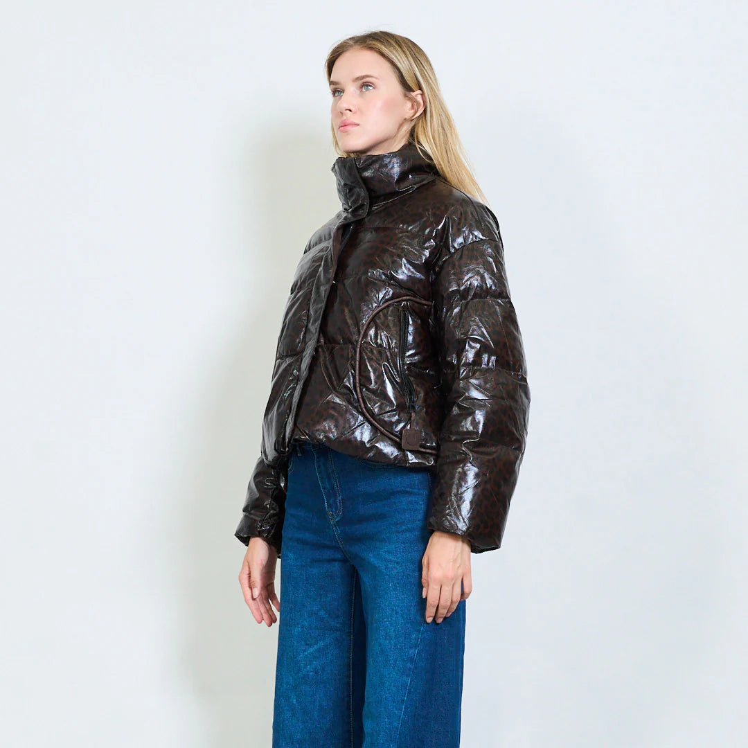 Women's Short Glossy-Effect Jacket with Leopard Print – Winter Trend