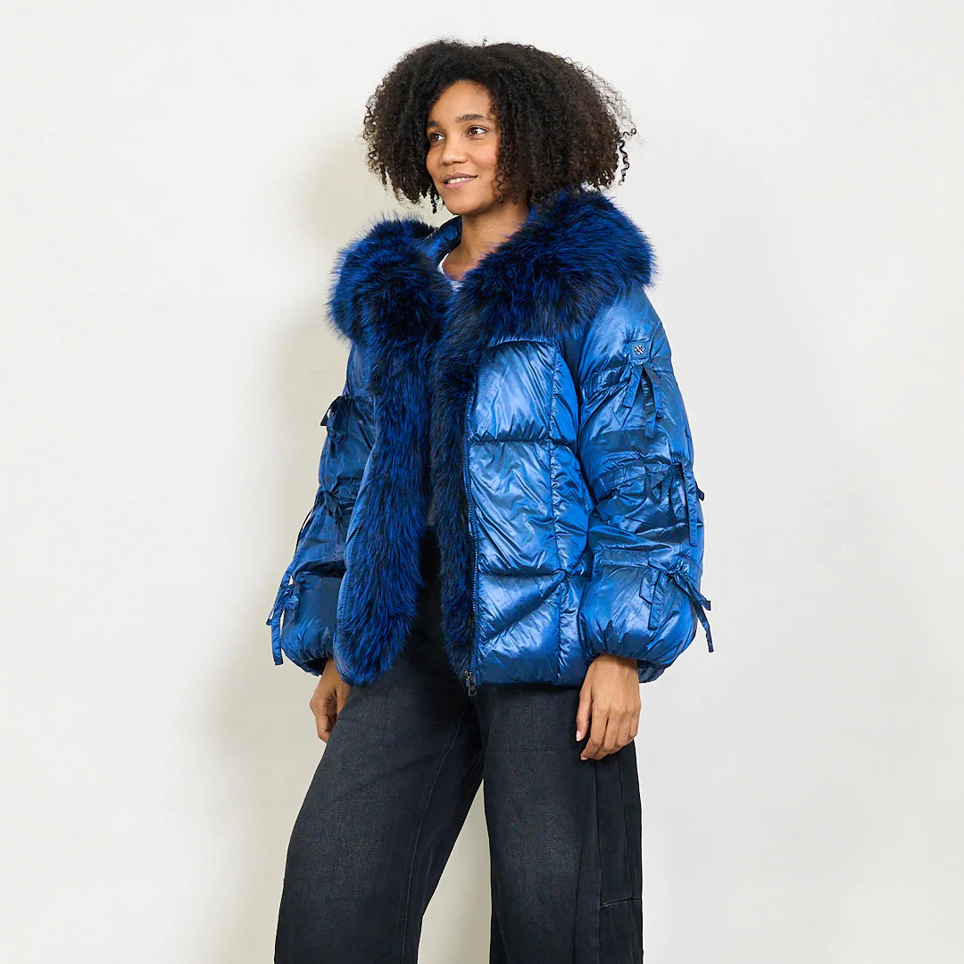 Women's down jacket with maxi faux fur hood